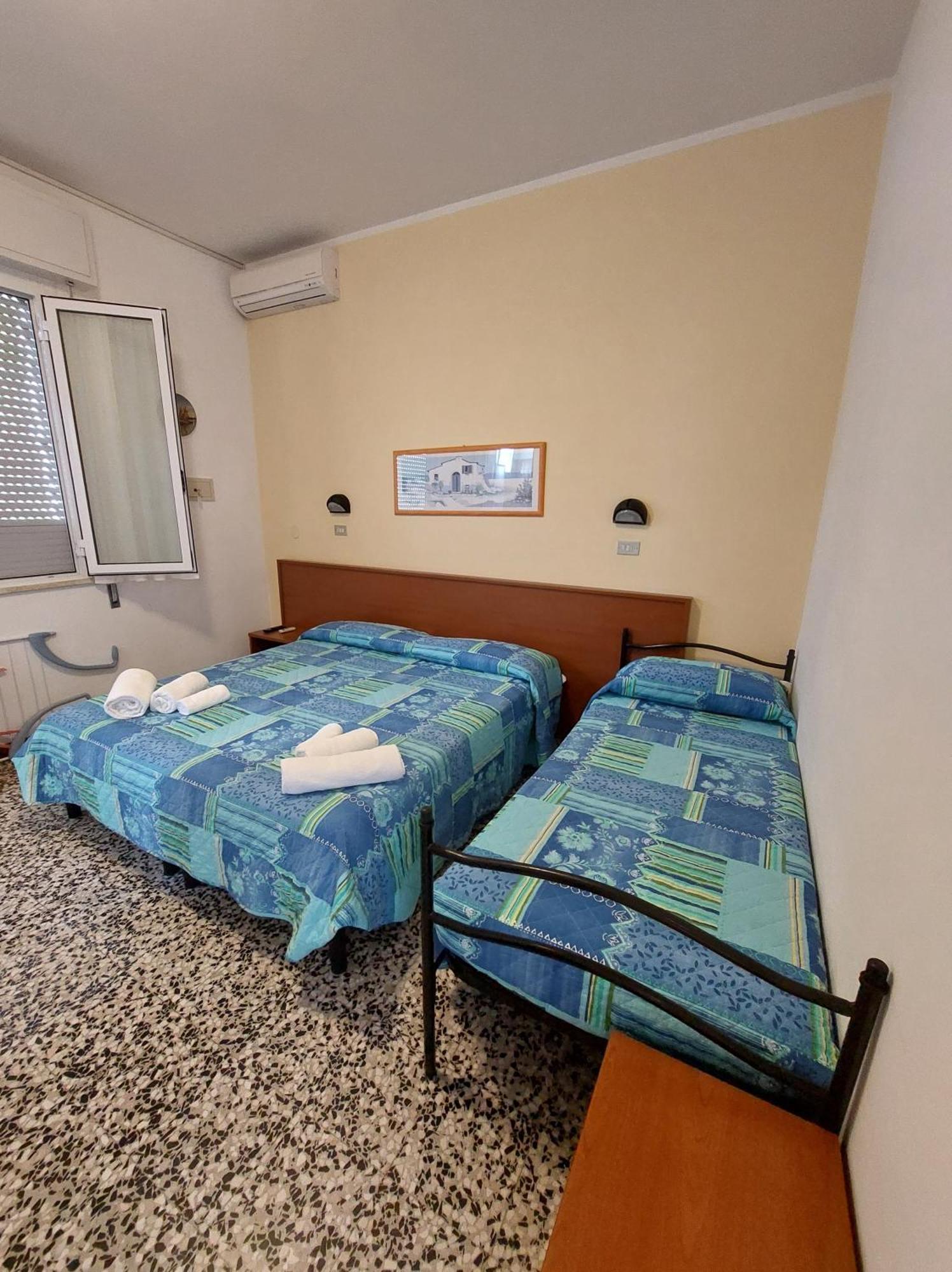 B&B Hotel Villa Nora Bellaria-Igea Marina Habitación foto